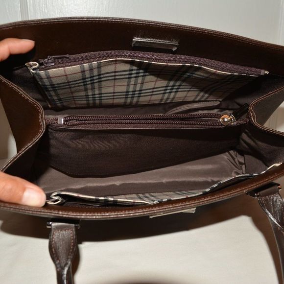 𝅺burberry Satchel - Picture 13 of 15